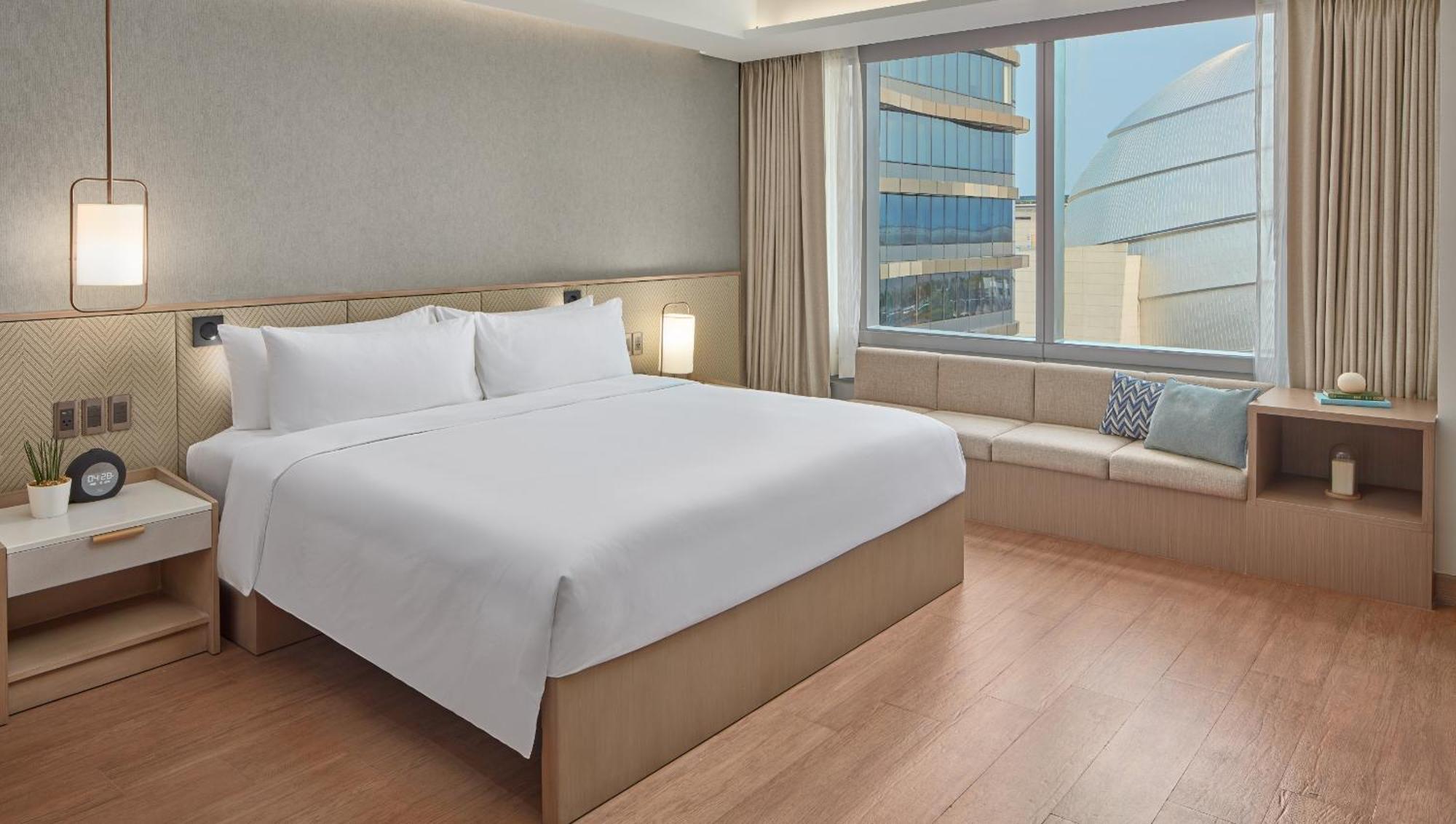 Lanson Place Mall Of Manila Aparthotel *