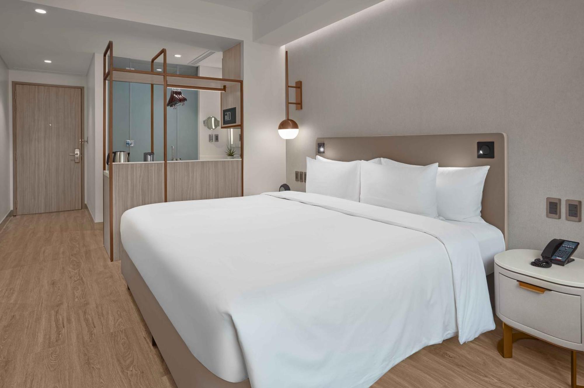 Lanson Place Mall Of Manila Aparthotel *