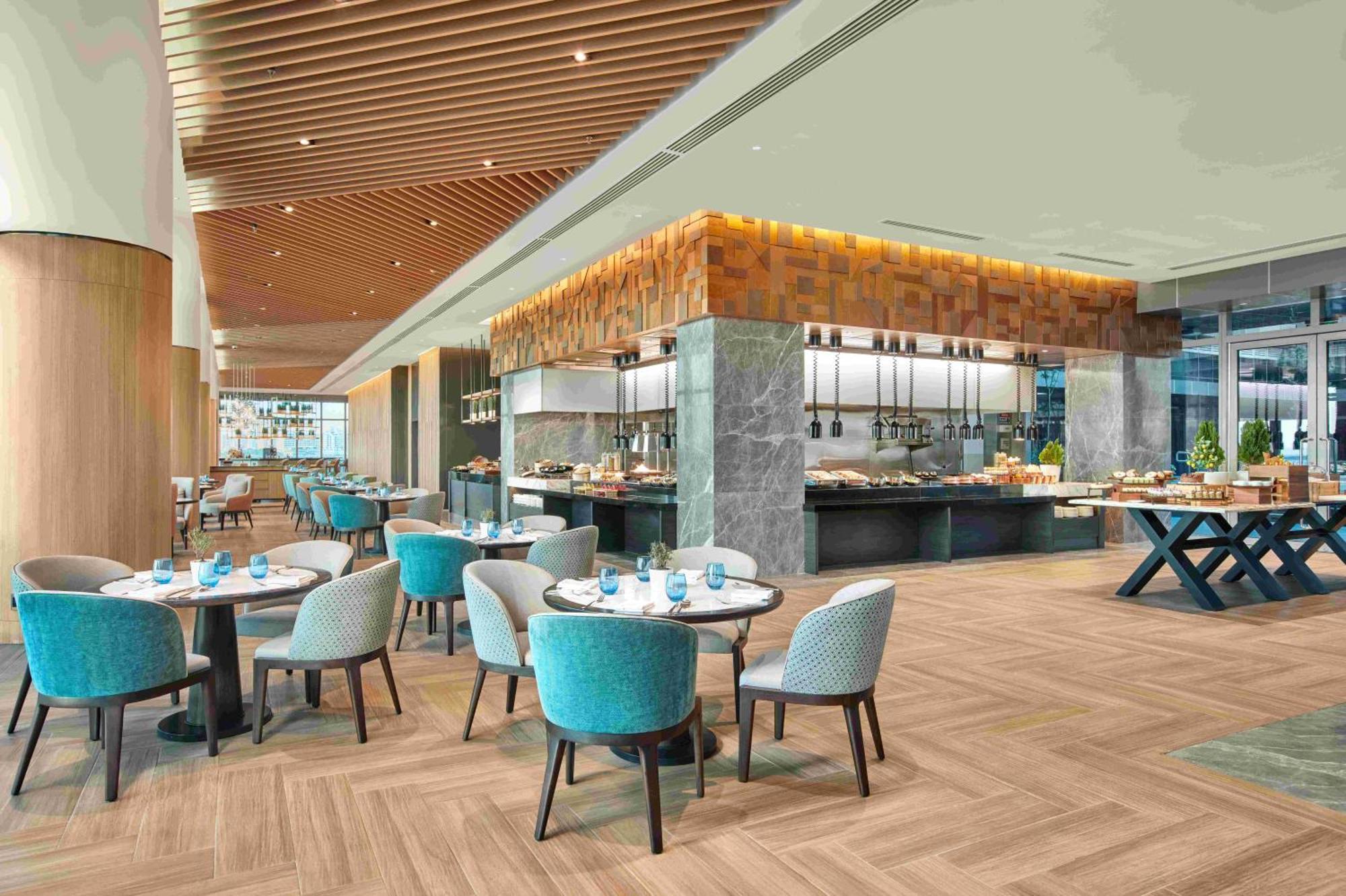 Lanson Place Mall Of Manila * Pasay